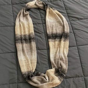 Knitted infinity scarf